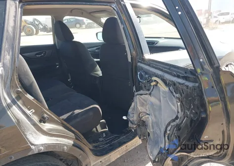 2015 Nissan Rogue S z USA, uszkodzony, nr VIN KNMAT2MV2FP518785